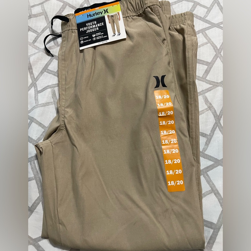 🧍‍♂️ Hurley Men's Tan Performance Jogger Pants